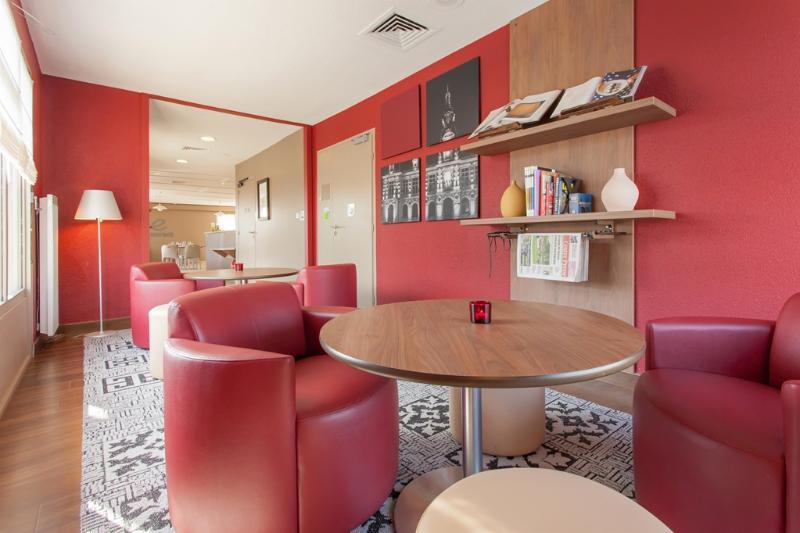Hotel Inn Design Poitiers Sud Exterior photo